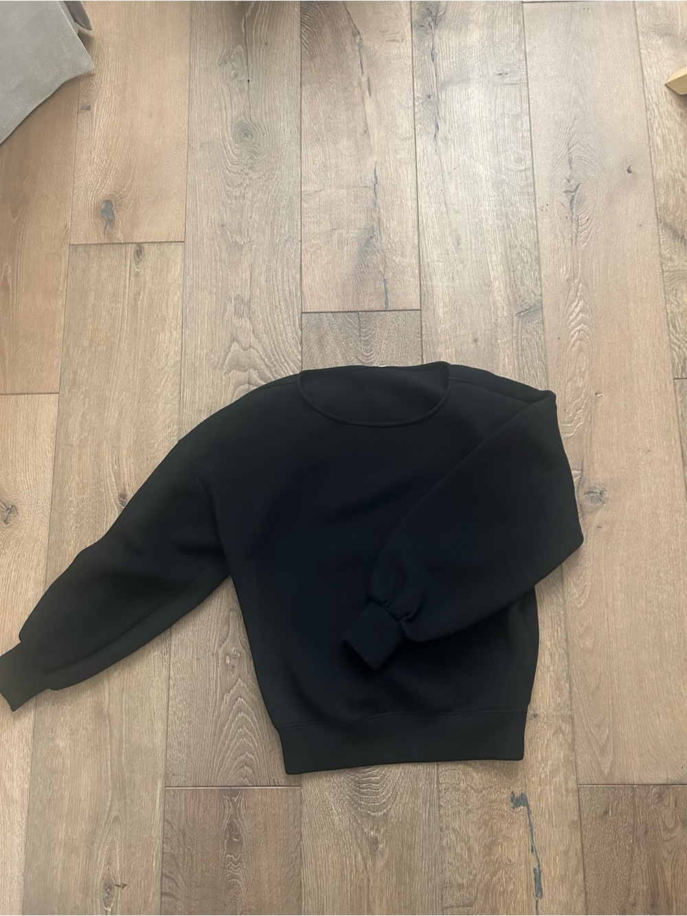 Leze The Label Black Crewneck Pullover Sweater